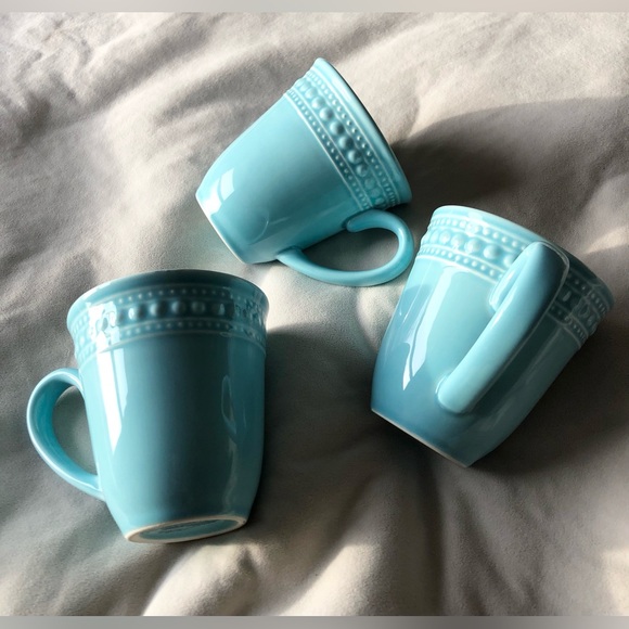 Matceramica set of three (3) aqua beaded mugs - Picture 3 of 7
